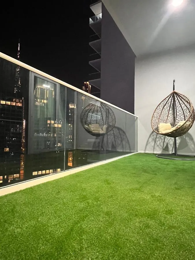 Luxury 2 Bedroom With Burj Khalifa View Dubai Apartment